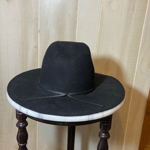 Lucky Brand black floppy hat